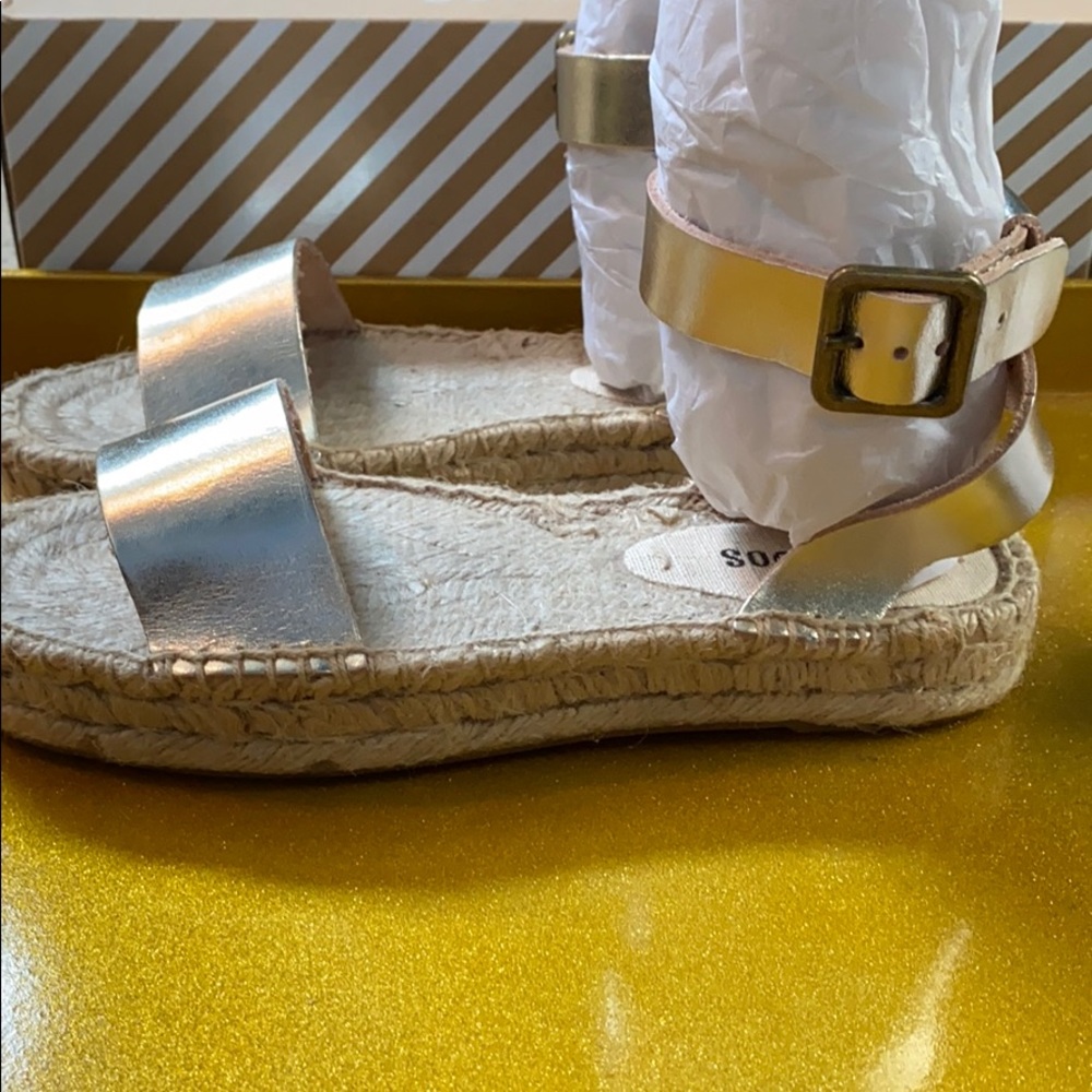 Soludos Cadiz sandal leather platinum new w/ box - Picture 2 of 6